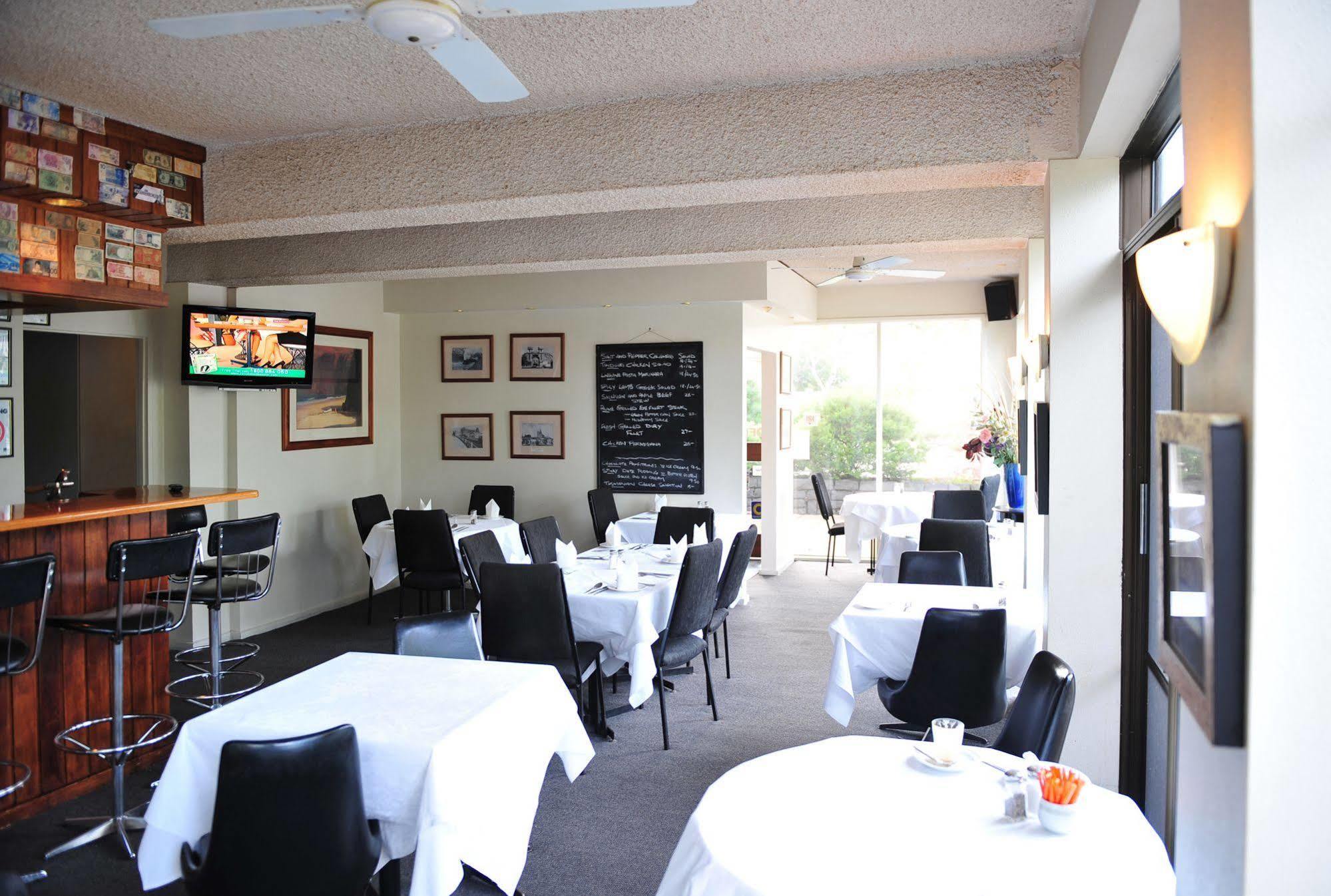 Beaumaris Bay Motel Экстерьер фото