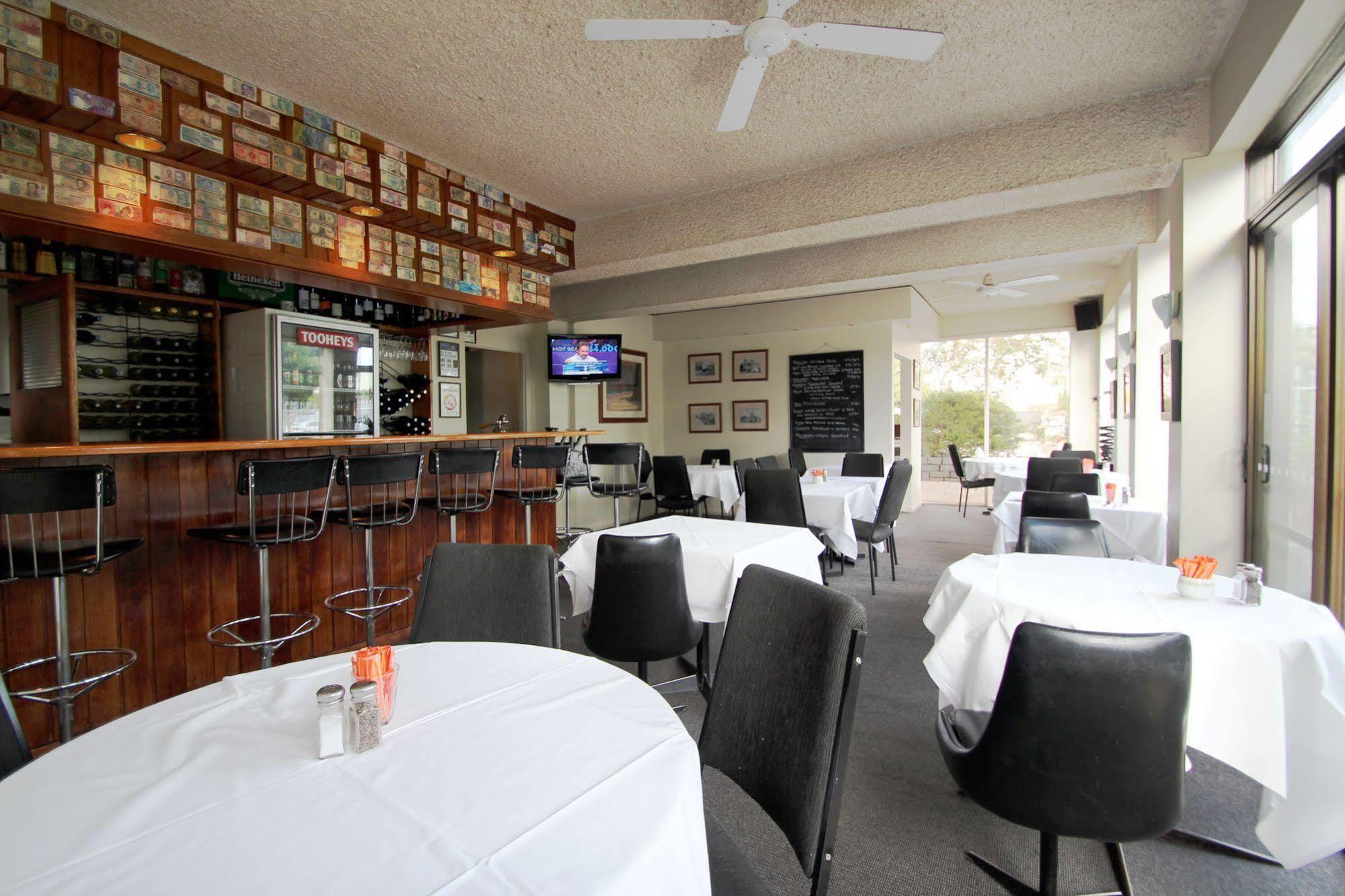 Beaumaris Bay Motel Экстерьер фото