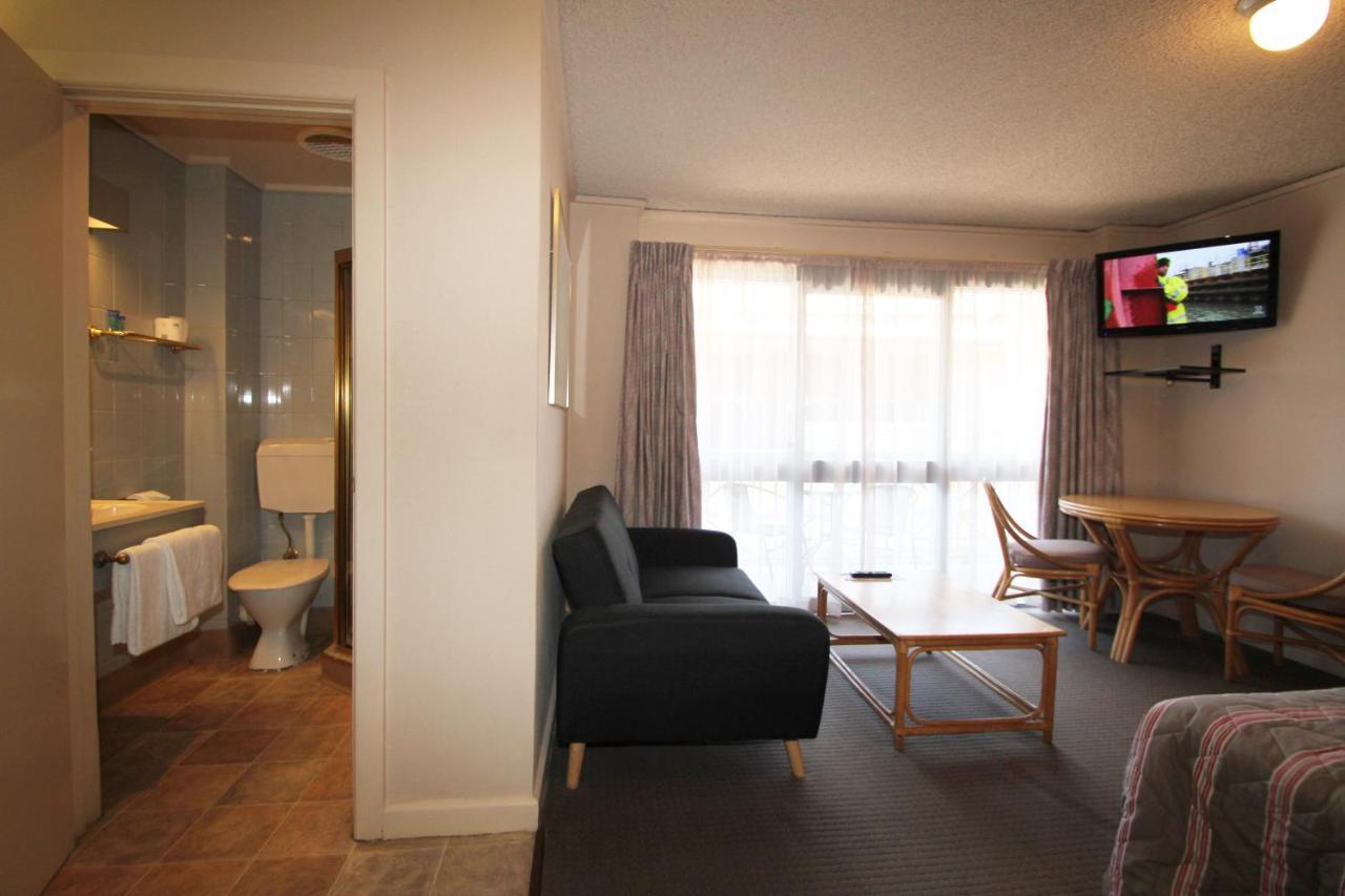 Beaumaris Bay Motel Экстерьер фото