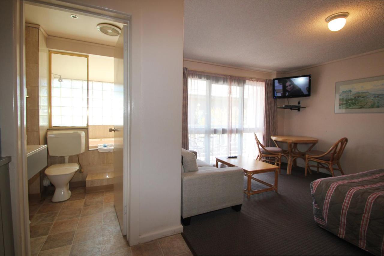 Beaumaris Bay Motel Экстерьер фото
